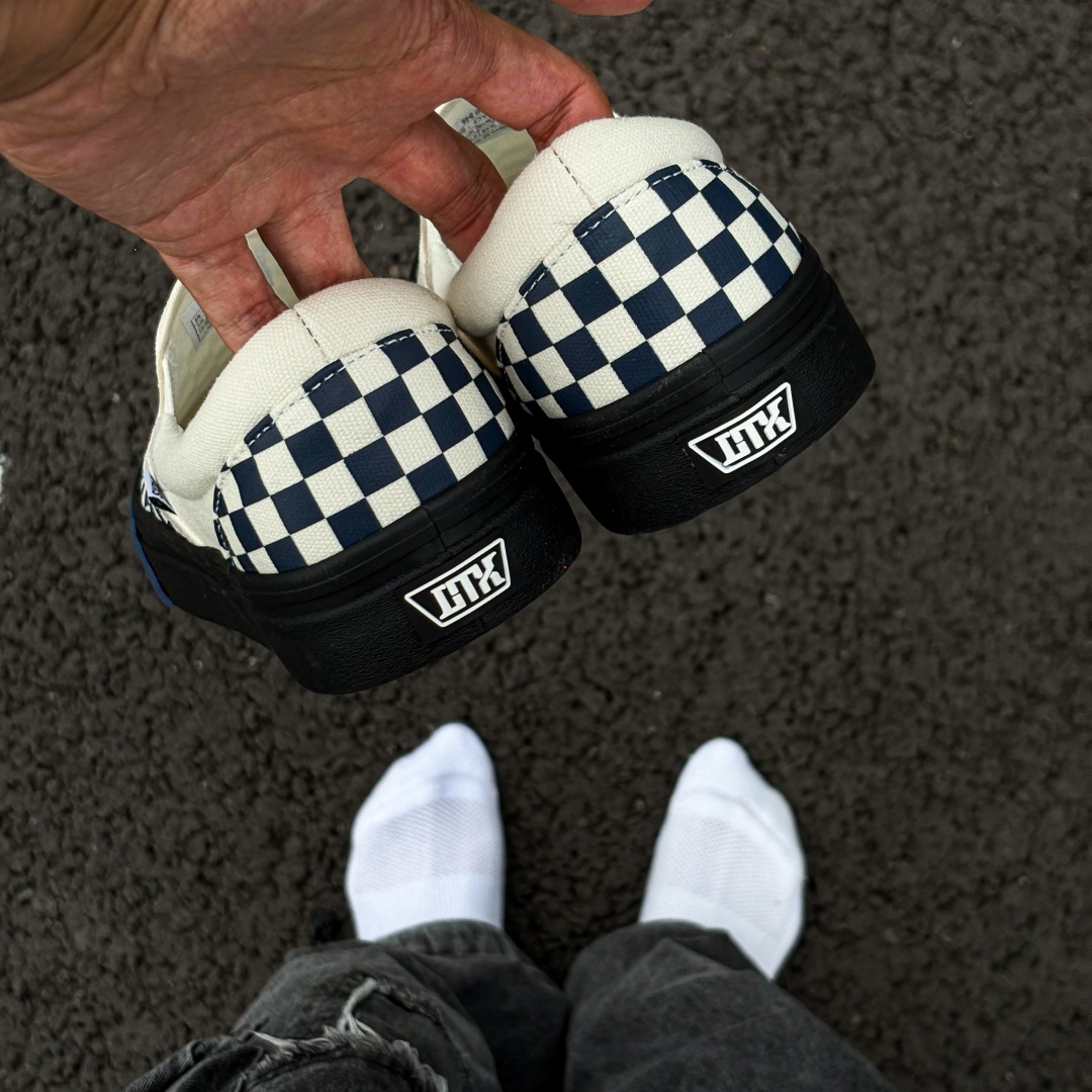 Blue‑White Checkerboard Slip‑o - đánh giá và giá Adidas Shoes Superstar
